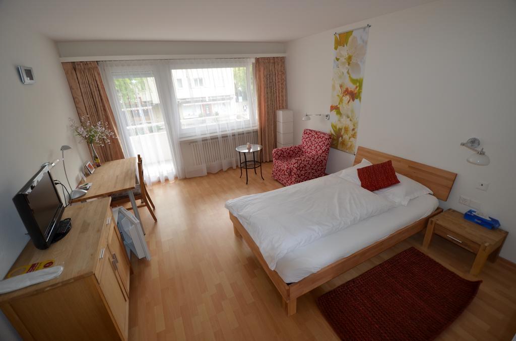 City Hotel Wettingen Ruang foto