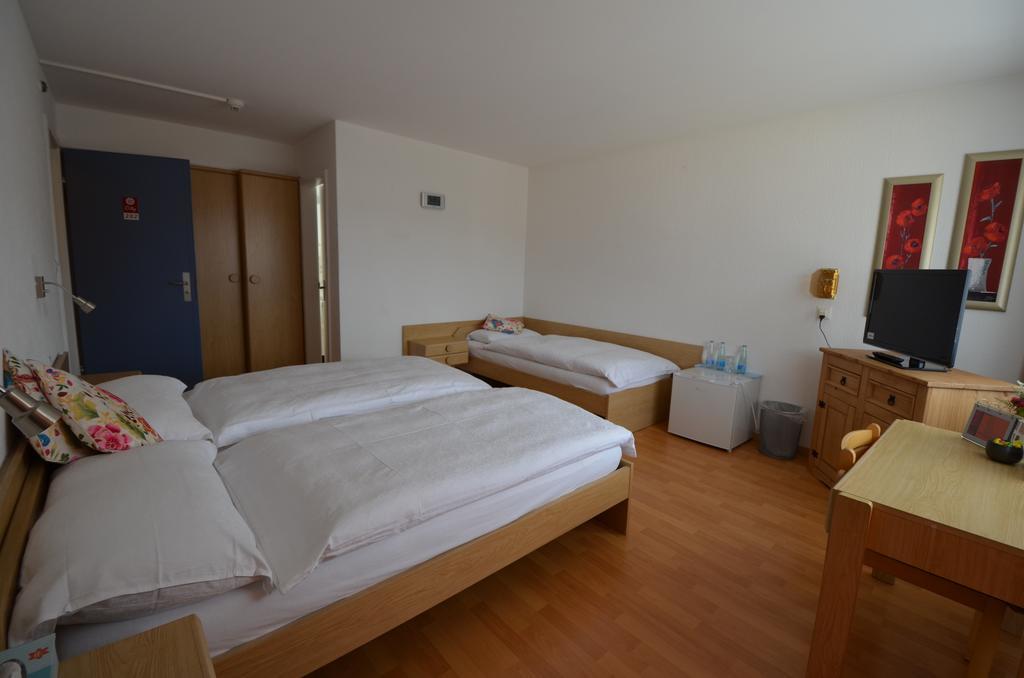 City Hotel Wettingen Bagian luar foto
