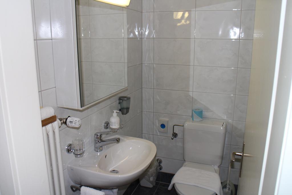 City Hotel Wettingen Ruang foto
