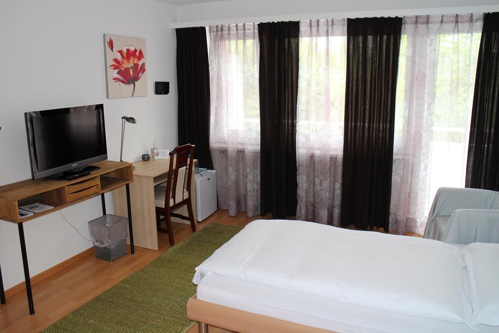 City Hotel Wettingen Ruang foto