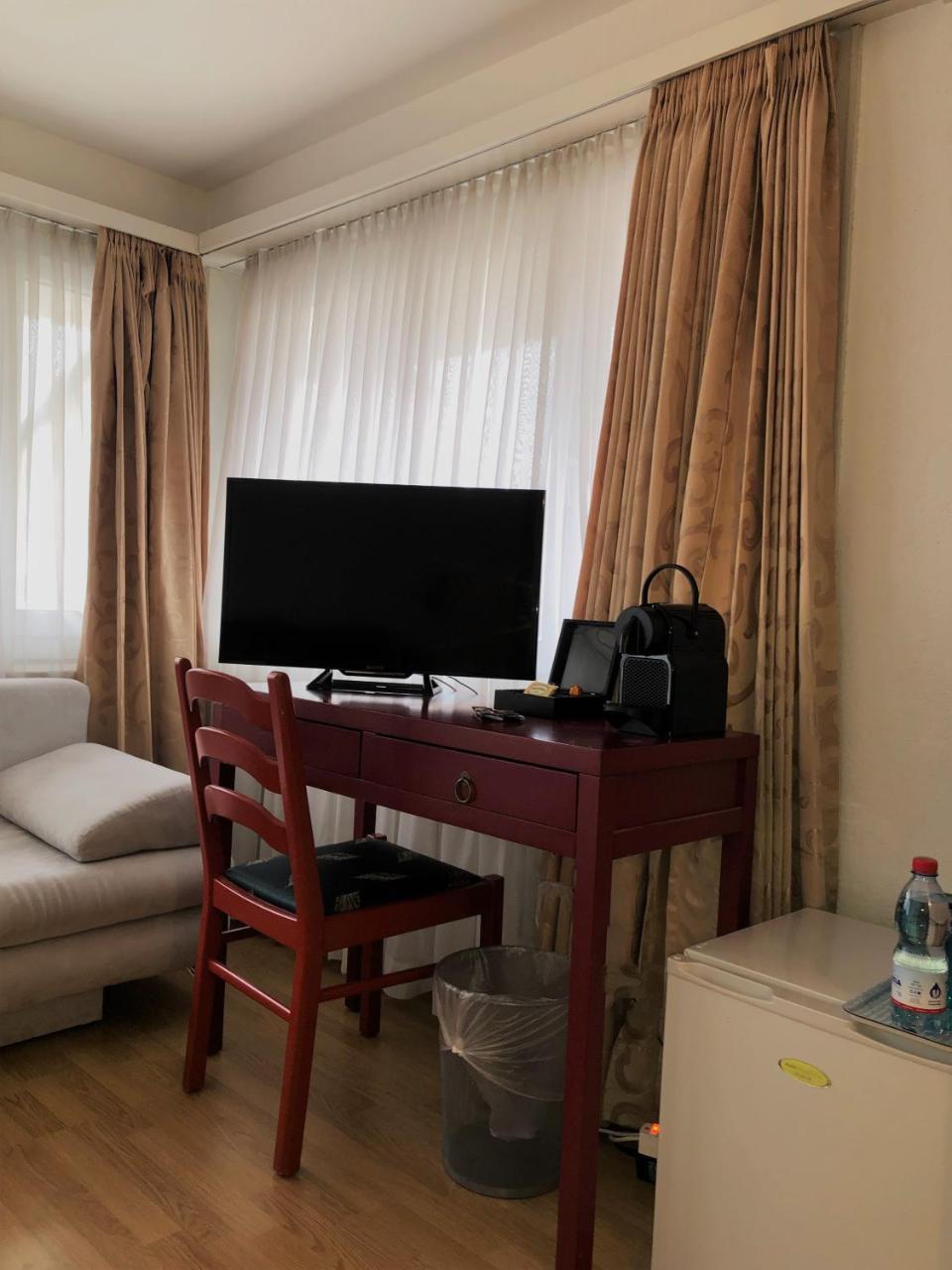 City Hotel Wettingen Bagian luar foto