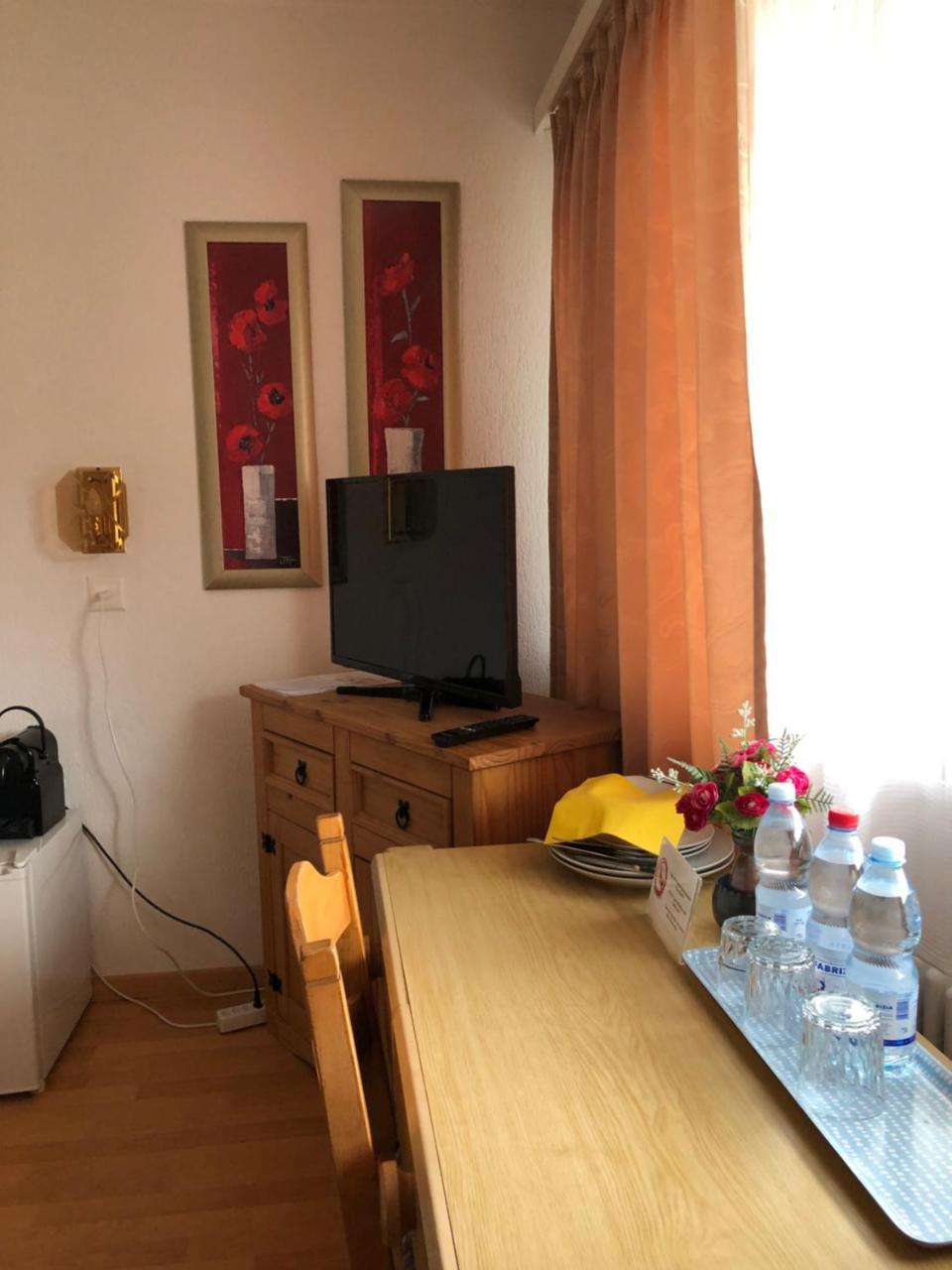 City Hotel Wettingen Bagian luar foto