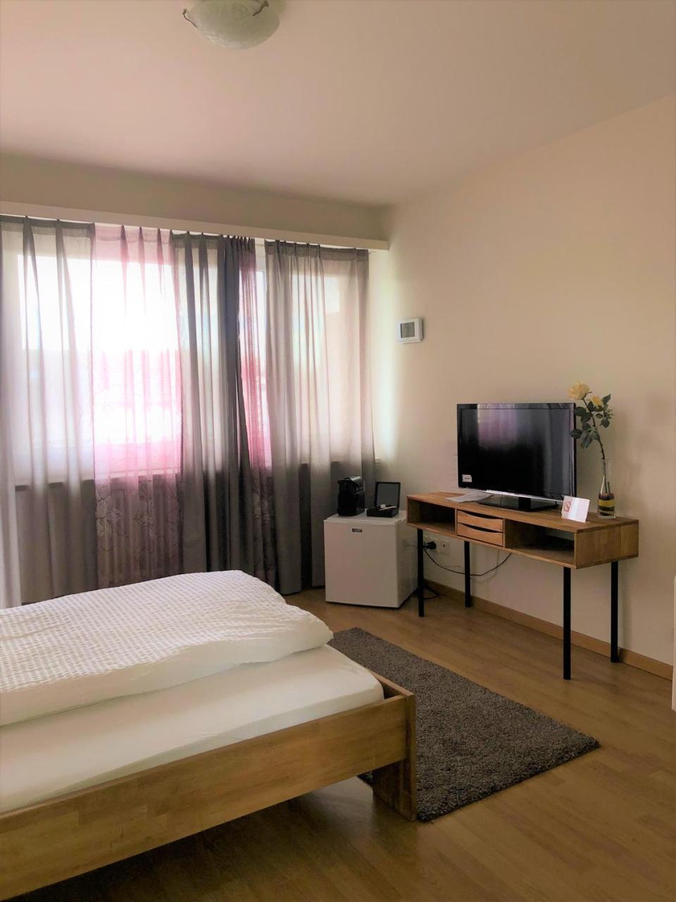 City Hotel Wettingen Bagian luar foto